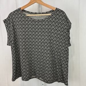 NICHE Nilgun Size M Derman Boxy Top Cap Sleeve Geometric Gray Black
